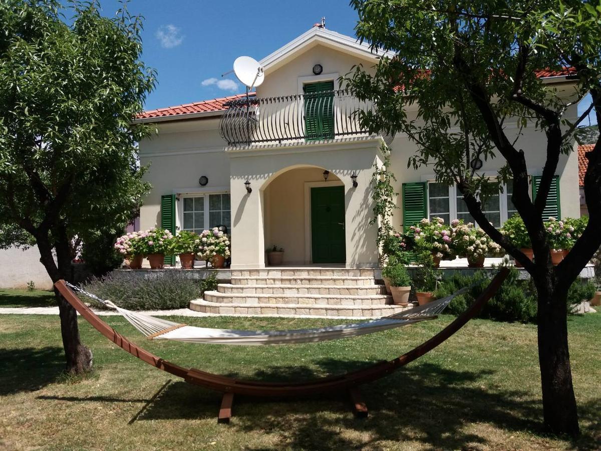 Apartment Barbina Kastelina Sveti Juraj Exterior foto